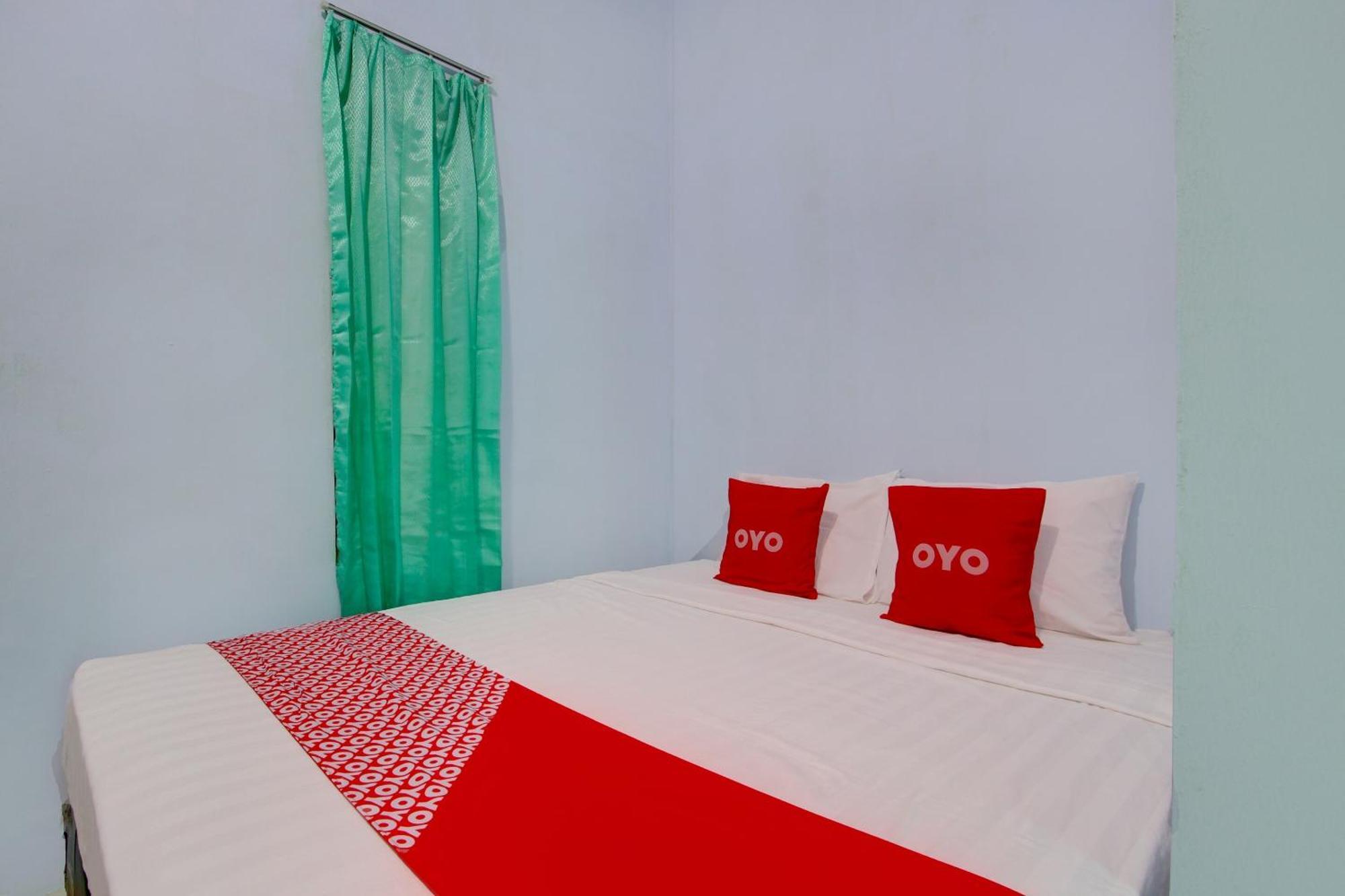 Super Oyo 93012 Griya Kencana Asri Syariah Lawean Exteriér fotografie
