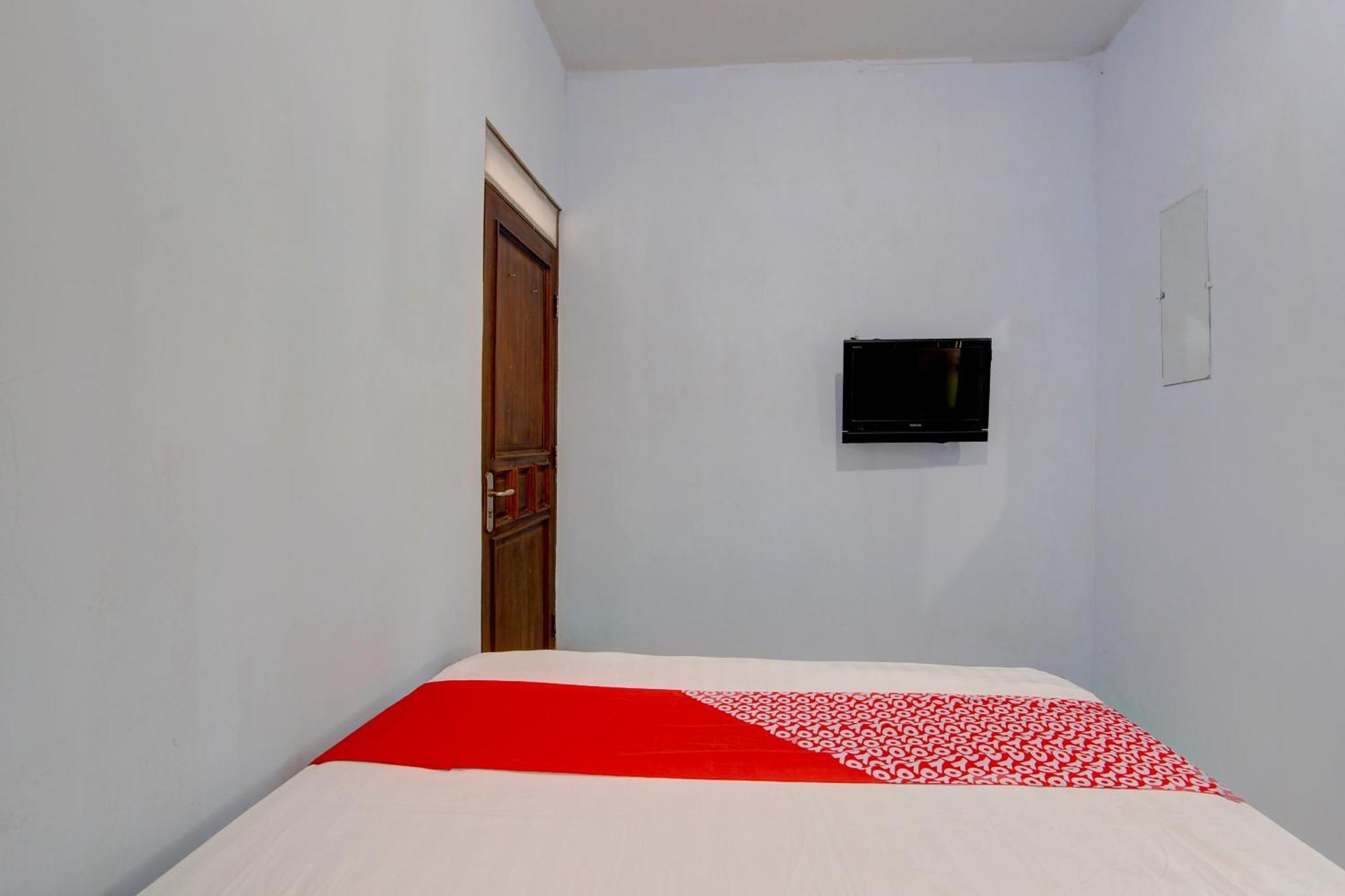 Super Oyo 93012 Griya Kencana Asri Syariah Lawean Exteriér fotografie