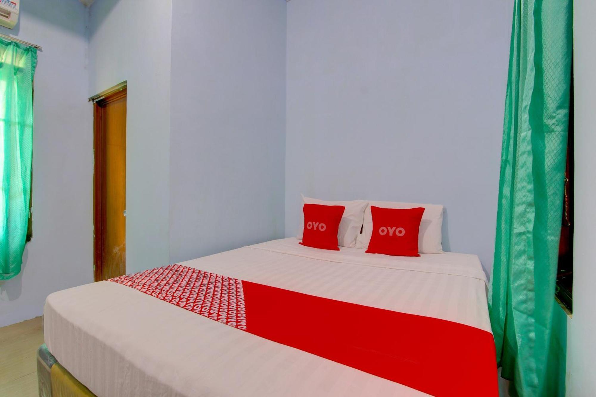 Super Oyo 93012 Griya Kencana Asri Syariah Lawean Exteriér fotografie