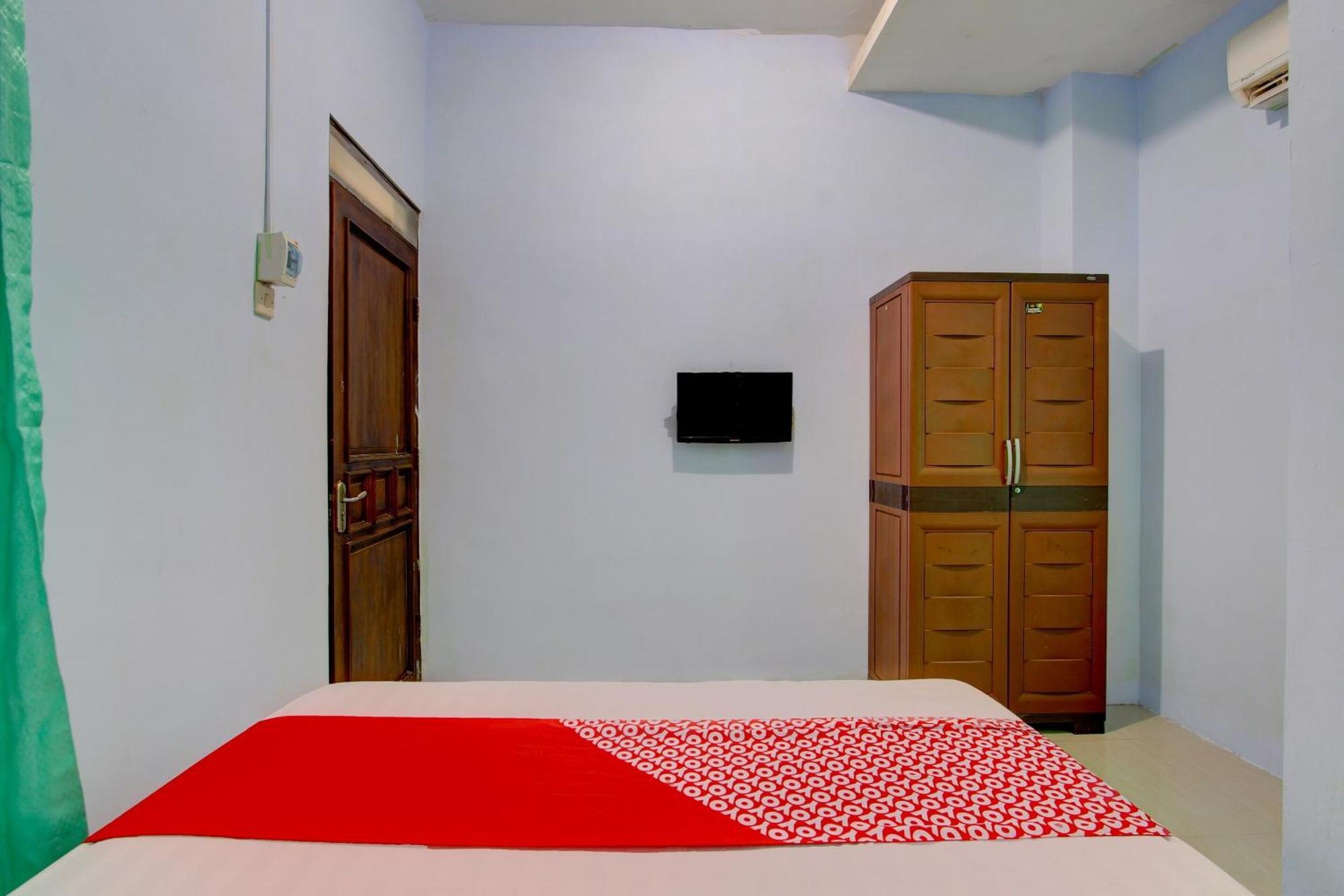 Super Oyo 93012 Griya Kencana Asri Syariah Lawean Exteriér fotografie